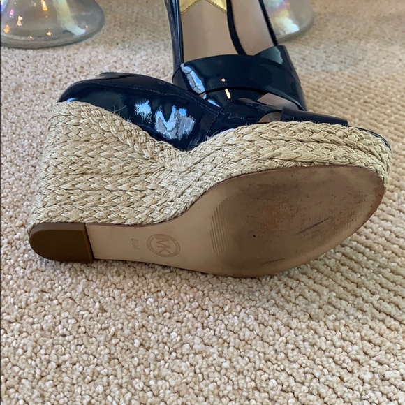 Navy wedge - Picture 2 of 2